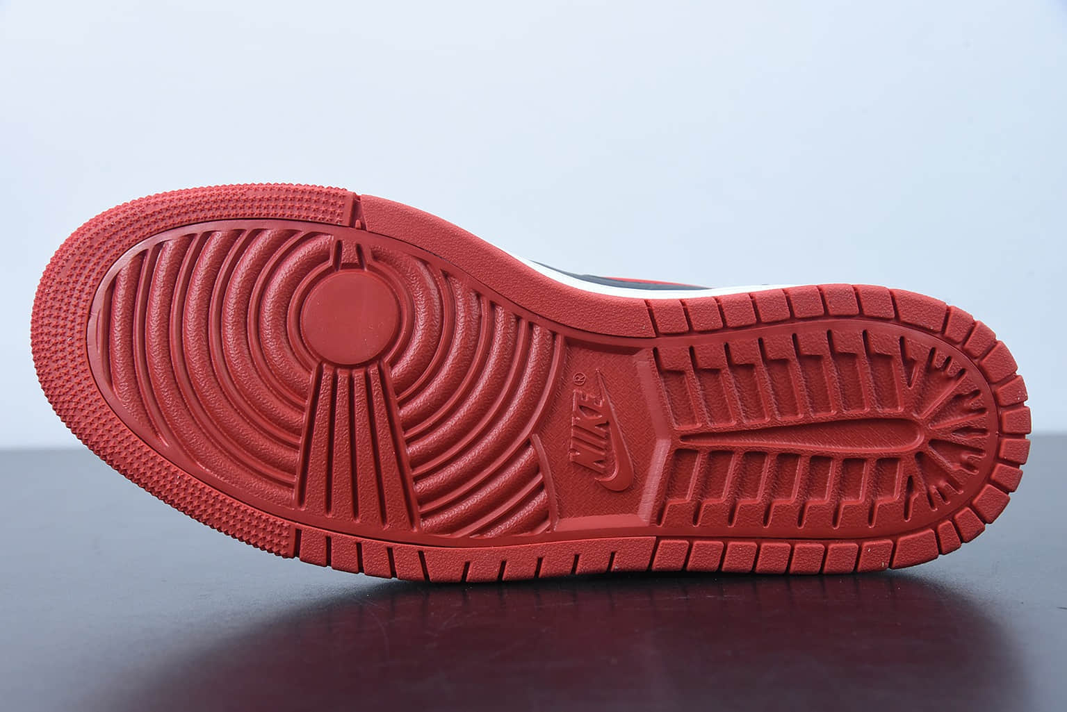 乔丹Air Jordan 1 Zoom CMFT “Bred”黑红高帮经典复古文化休闲运动篮球鞋纯原版本 货号：CT0979-006