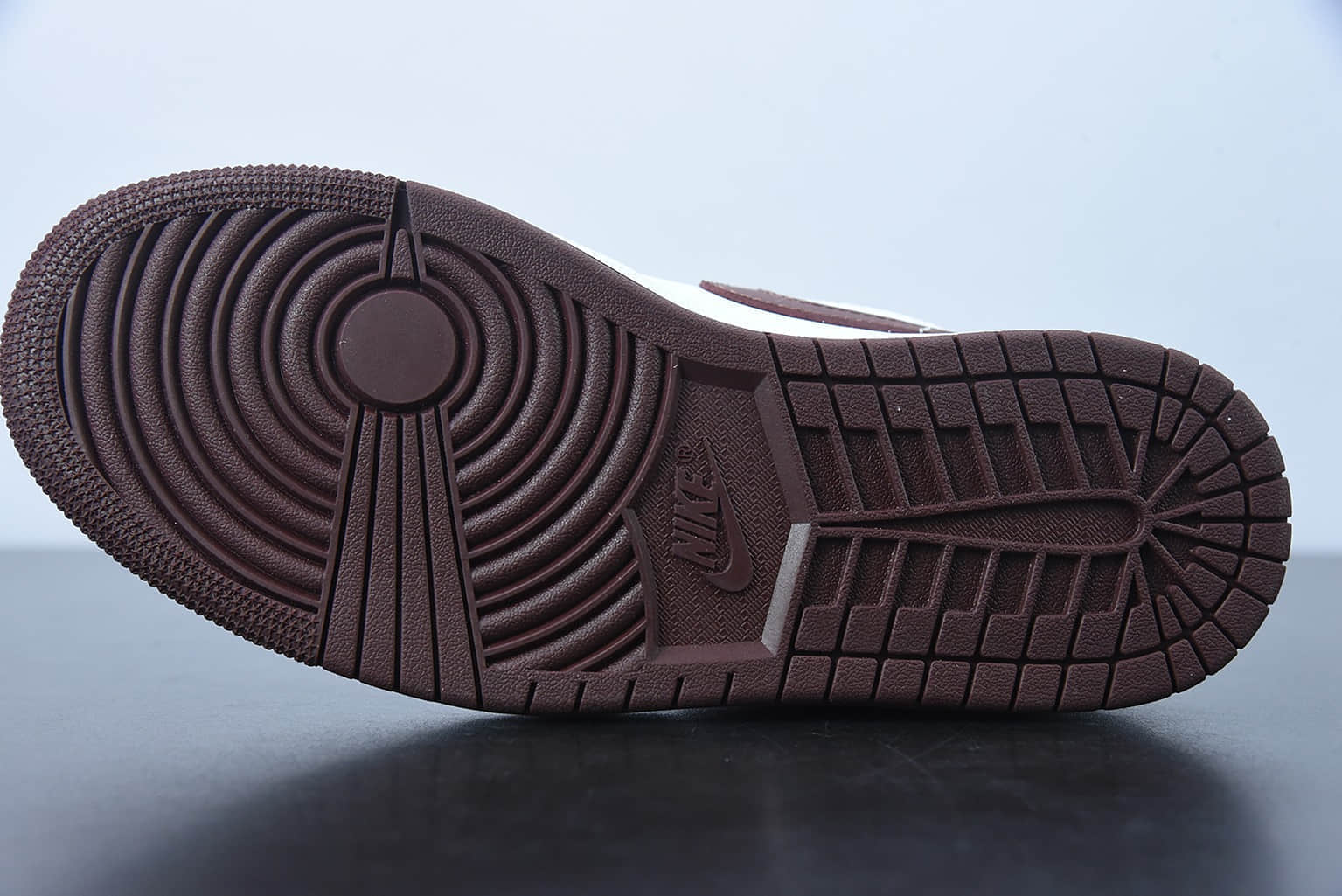 乔丹Air Jordan 1 Low “Team Red”酒红白低帮篮球鞋纯原版本 货号:DC0774-116