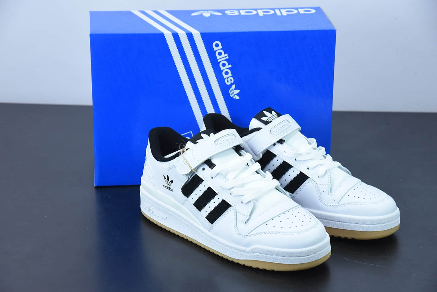 阿迪达斯 Adidas originals Forum 84 low 全新经典复古板鞋白黑男女潮流头层皮休闲鞋纯原版本 货号：G25813