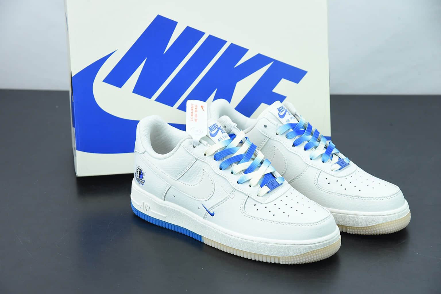 耐克 Nike Air Force 1 Low '07 “米白蓝”达拉斯独行侠城市限定低帮空军一号休闲板鞋纯原版本 货号：DH2088-606