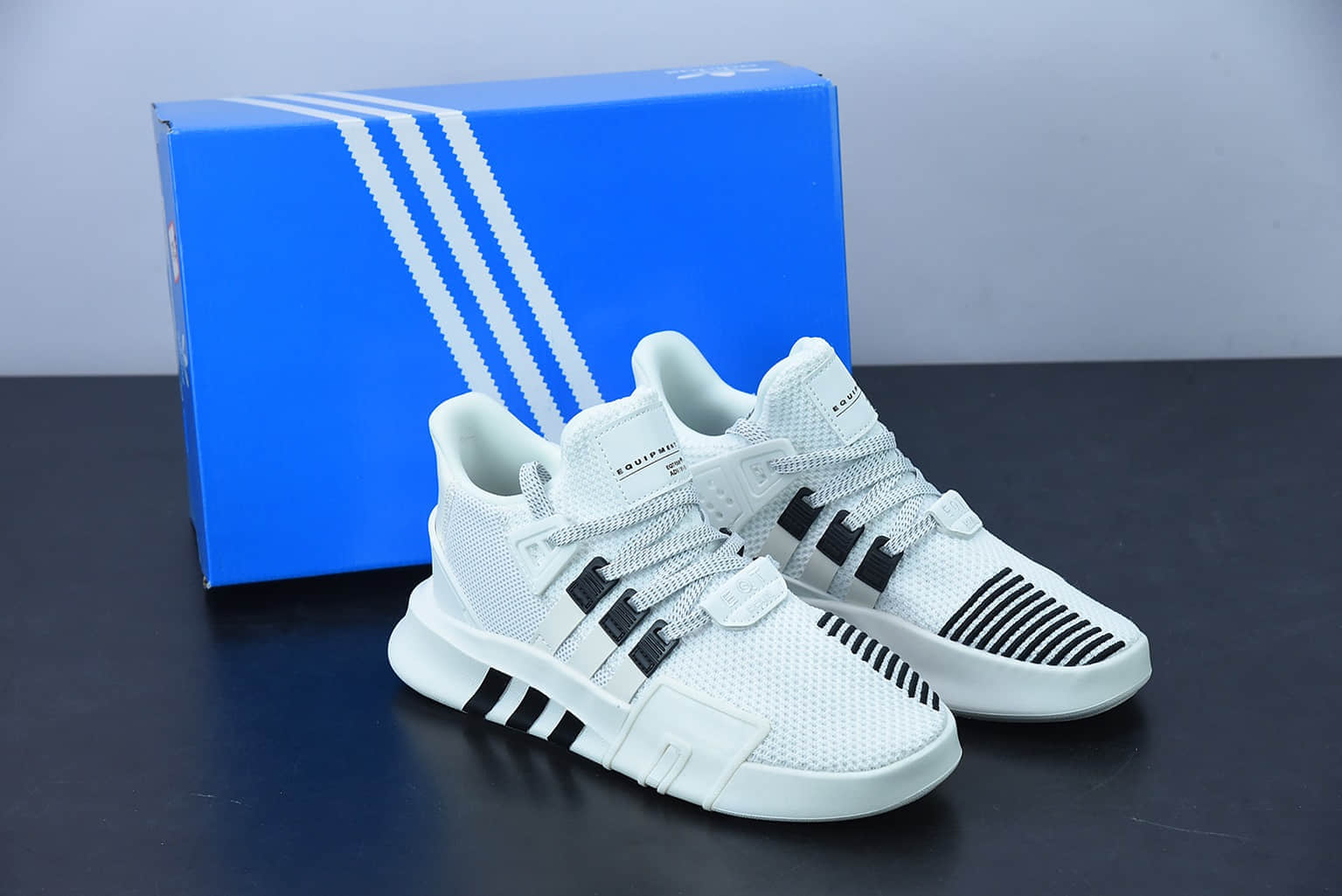 阿迪达斯Adidas EQT BASK ADV支撑者系列白黑色透气轻便复古慢跑鞋纯原版本 货号：BD7772