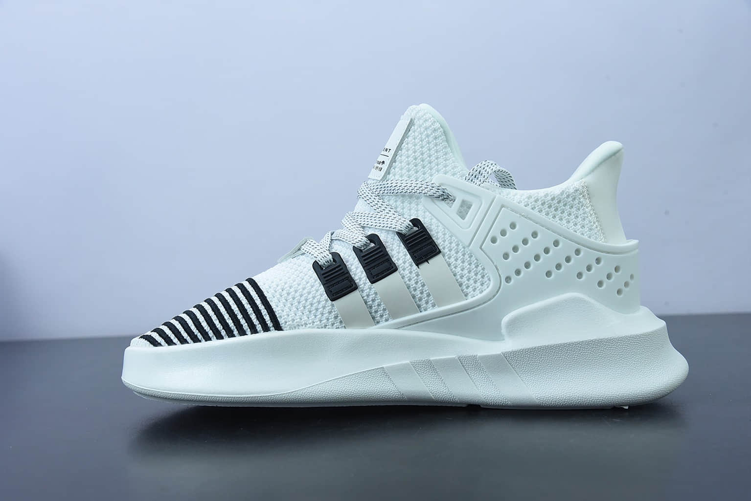 阿迪达斯Adidas EQT BASK ADV支撑者系列白黑色透气轻便复古慢跑鞋纯原版本 货号：BD7772