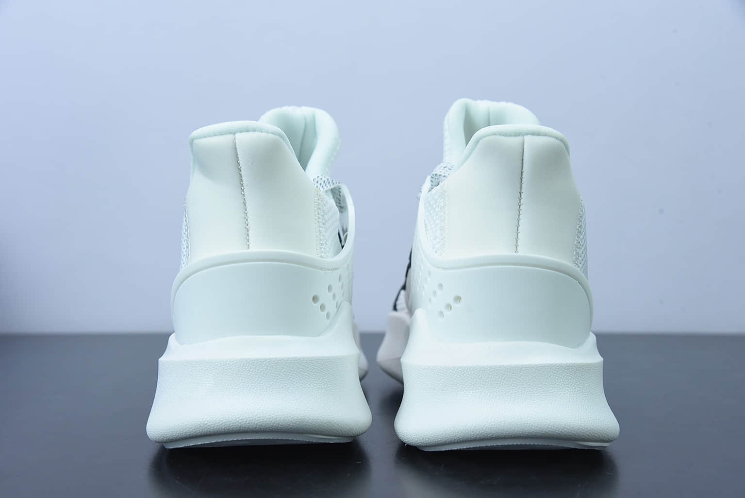 阿迪达斯Adidas EQT BASK ADV支撑者系列白黑色透气轻便复古慢跑鞋纯原版本 货号：BD7772