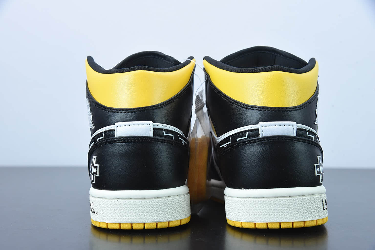 乔丹Air Jordan 1 Mid 电玩立体按键AJ1中帮休闲板鞋纯原版本 货号:CV5276-107