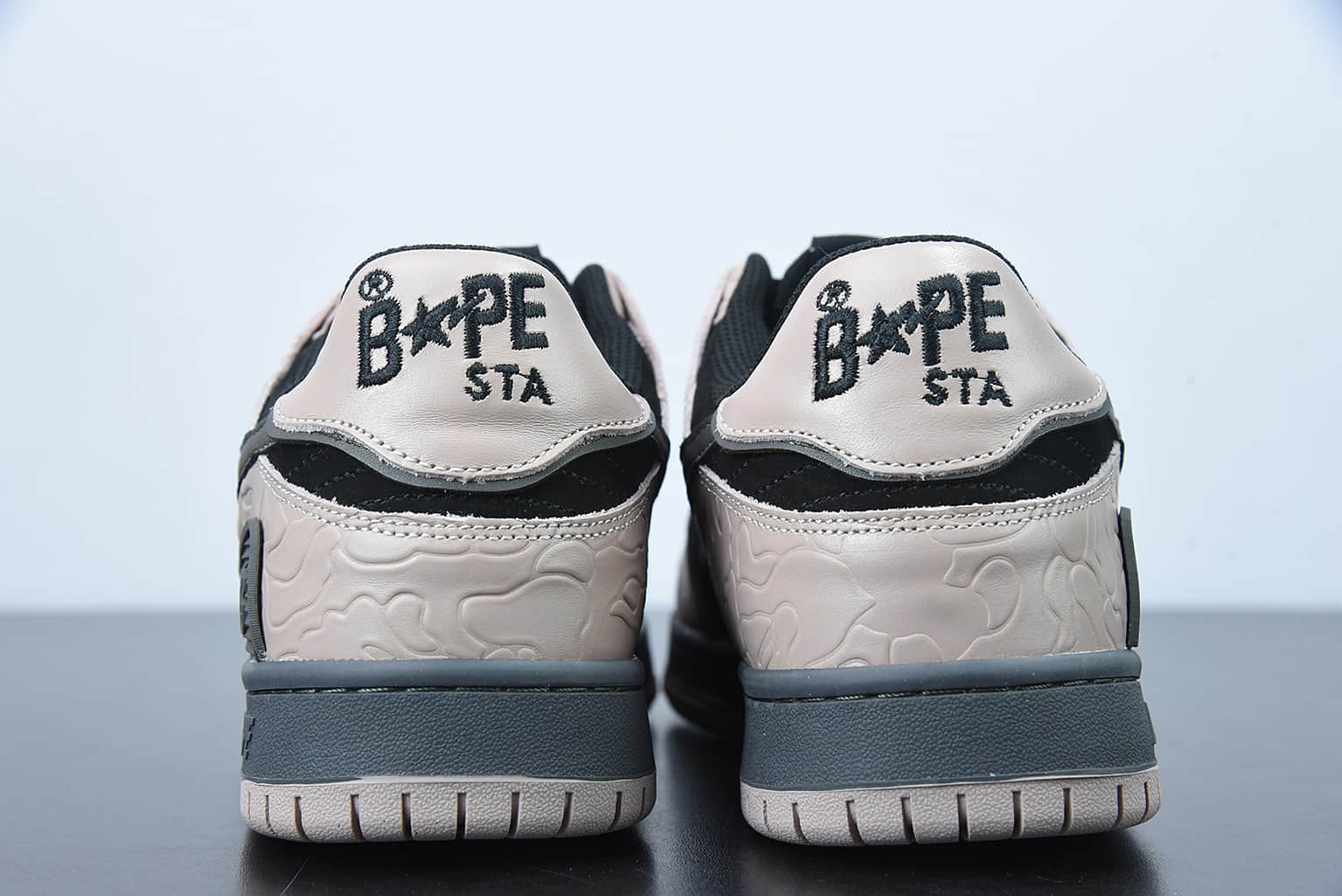 Human Made Bape Sta Sk8 To Nigo 潮流教父Nigo品牌灰黑粉色猿人头经典滑板百搭休闲运动板鞋纯原版本 货号： 1G801009I