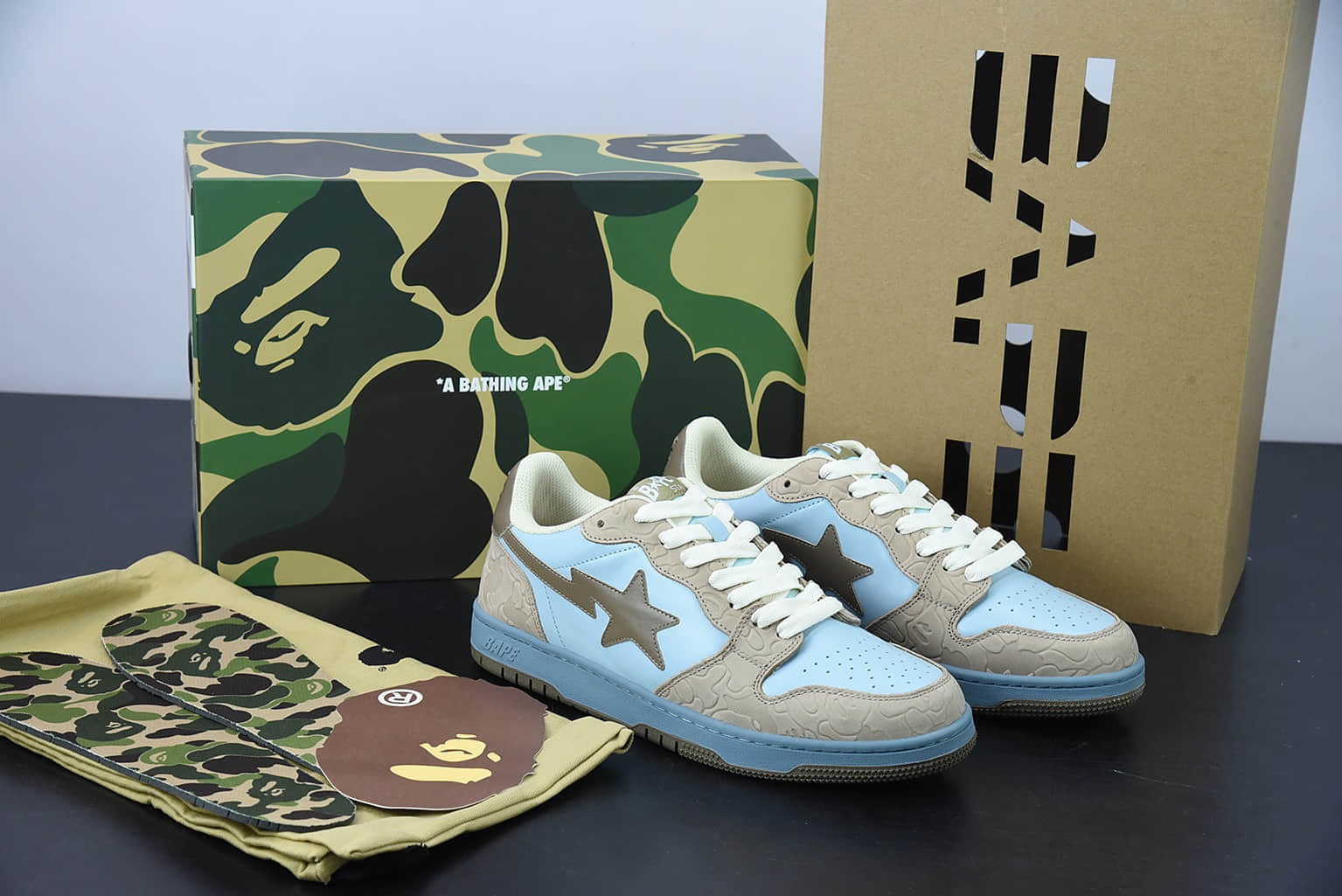 Human Made Bape Sta Sk8 To Nigo 潮流教父Nigo品牌灰蓝色猿人头经典滑板百搭休闲运动板鞋纯原版本 货号：1G801009I