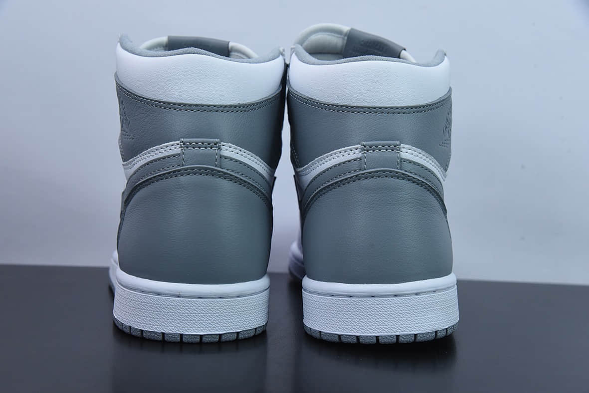 乔丹Air Jordan 1 High OG Stealth AJ1 乔1白灰高帮篮球鞋纯原版本 货号：555088-037