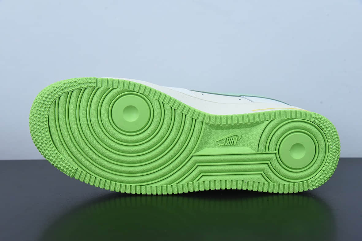 耐克Nike Air Force 1'07 Low 白绿钩空军一号低帮休闲板鞋纯原版本 货号：CW3388-201