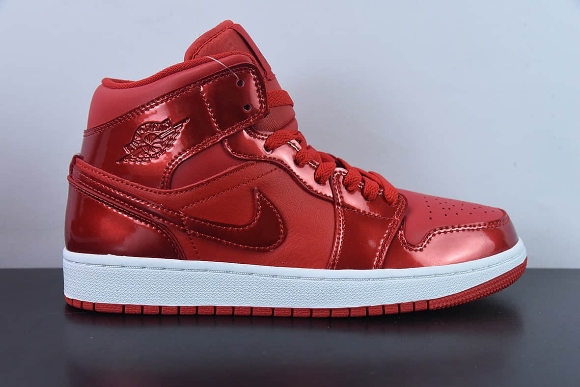 乔丹Air Jordan AJ1 Mid 红色漆皮中帮复古篮球鞋纯原版本 货号：DH5894-600