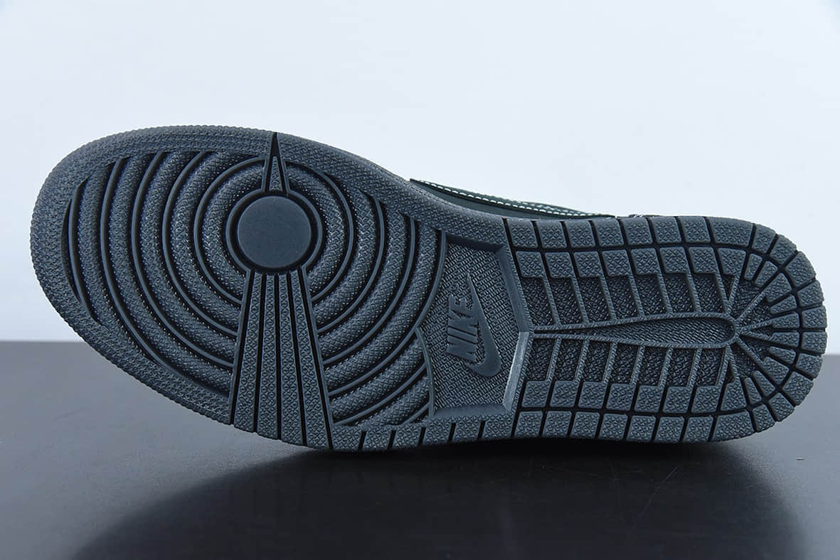 乔丹Air Jordan Fragment x TS x Air Jordan 1 Low三方联名黑色倒钩低帮休闲板鞋纯原版本 货号：DM7866-001
