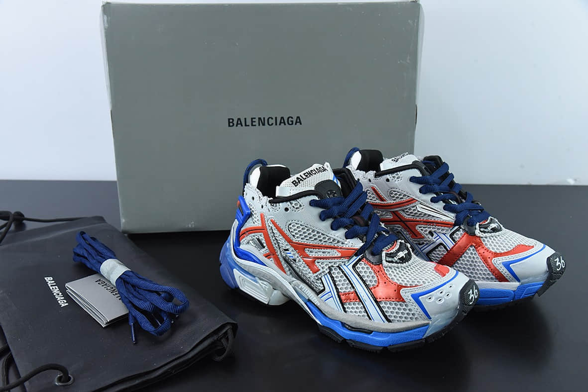 巴黎世家BALENCIAGA Runner SneakerLight BlueBeige解构破坏灰蓝橙慢跑系列低帮复古野跑潮流姥爹风百搭休闲运动慢跑鞋纯原版本 货号：677403 W3RB2 9744