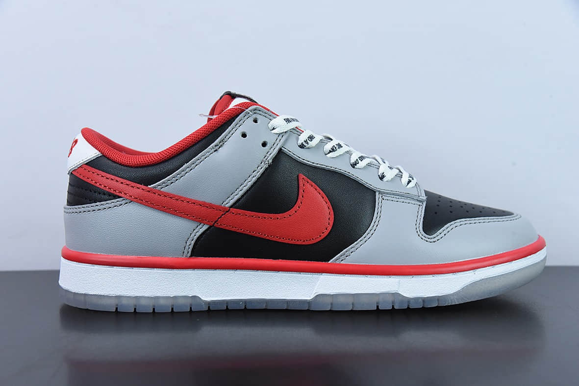 耐克Nike SB Dunk Low “CAU Athletics” 黑灰红克拉克亚克兰大学联名款低帮滑板鞋纯原版本 货号：DR6189-001