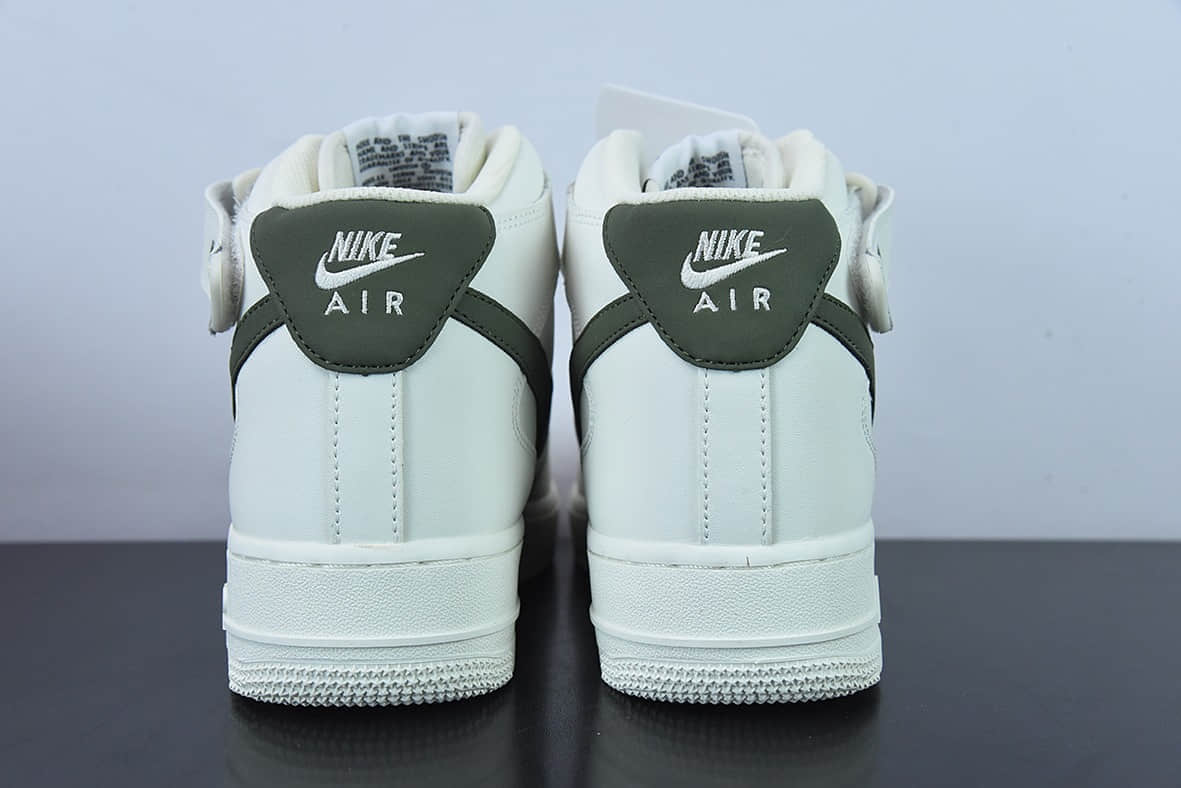 耐克 Nike Air Force 1 High '07 '白绿空军一号经典高帮休闲板鞋纯原版本 货号：LZ6819-608