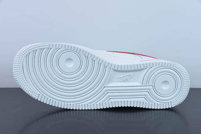 耐克Nike Air Force 1’07 LowWhiteRedSpace Silver白红太空银小钩空军一号低帮休闲板鞋纯原版本 货号：FD0654-100