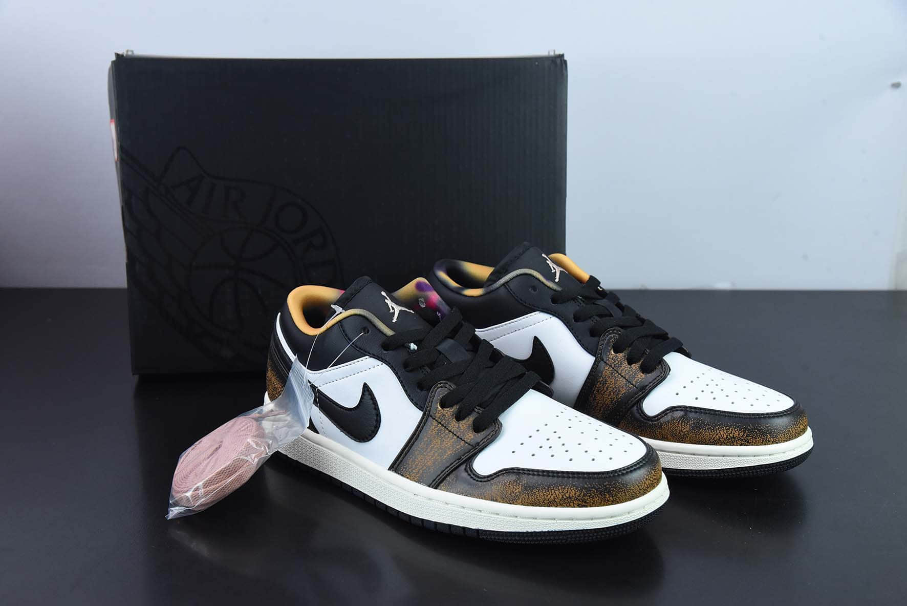 乔丹Air Jordan 1 Low Wear Away AJ1 乔1古铜磨损做旧低帮篮球鞋纯原版本 货号：DQ8422-001