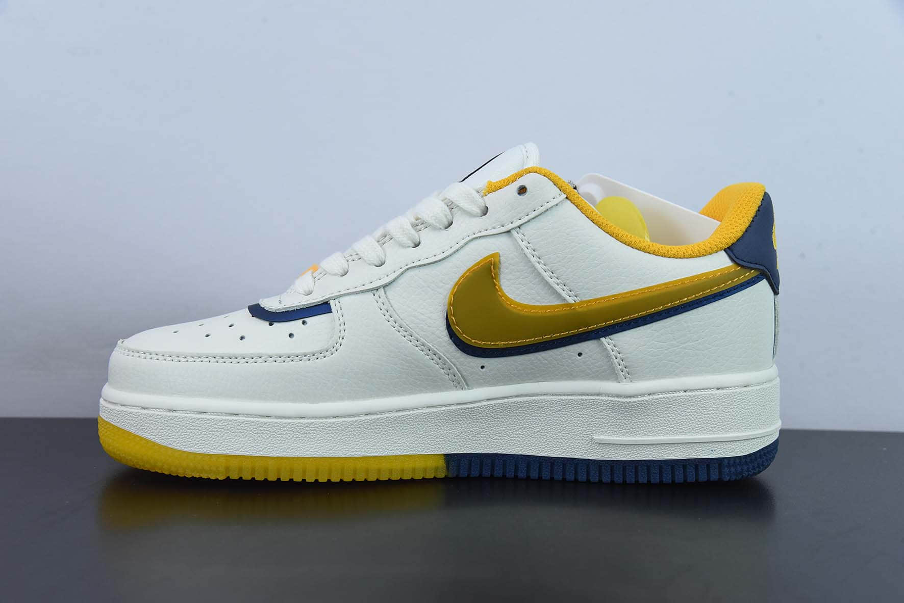 耐克Nike Air Force 1'07 Low Corona 科罗娜啤酒主题空军一号低帮休闲板鞋纯原版本 货号：CW1574-806