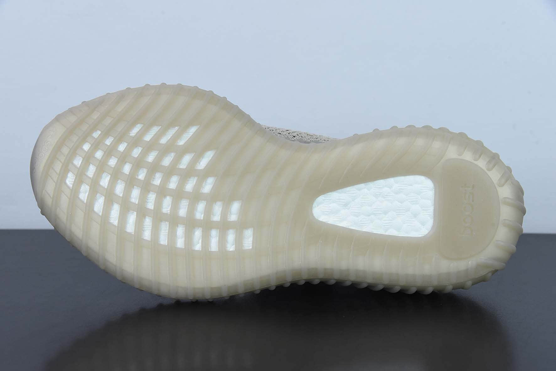 阿迪达斯Adidas Yeezy Boost 350v2“BeigeBlack”卡其黑芝麻油漆条侃爷同款椰子爆米花跑鞋纯原版本 货号:HP7870