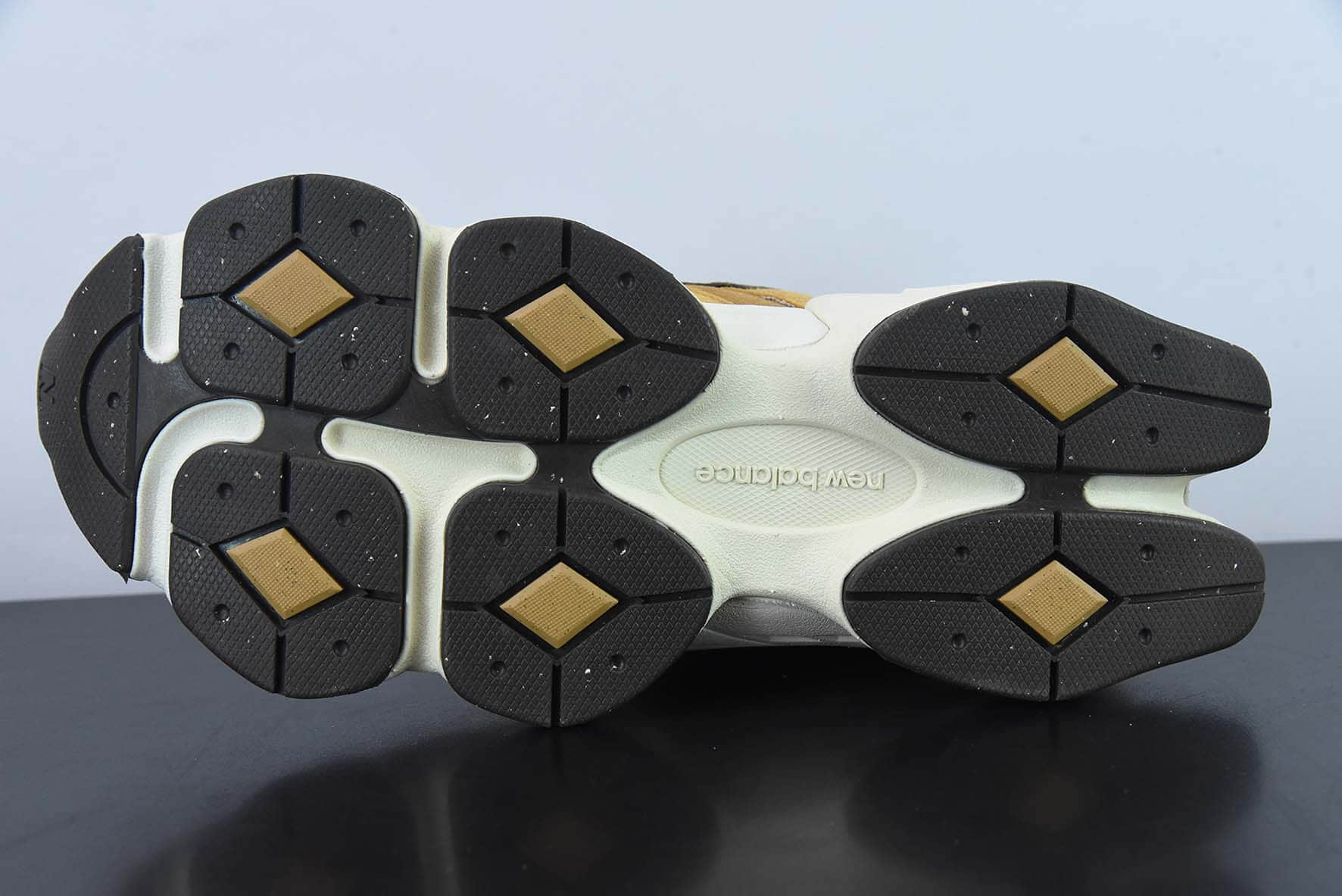 新百伦New Balance Joe Freshgoods x New Balance NB9060 联名款白黄复古休闲运动慢跑鞋纯原版本 货号:U9060WOR