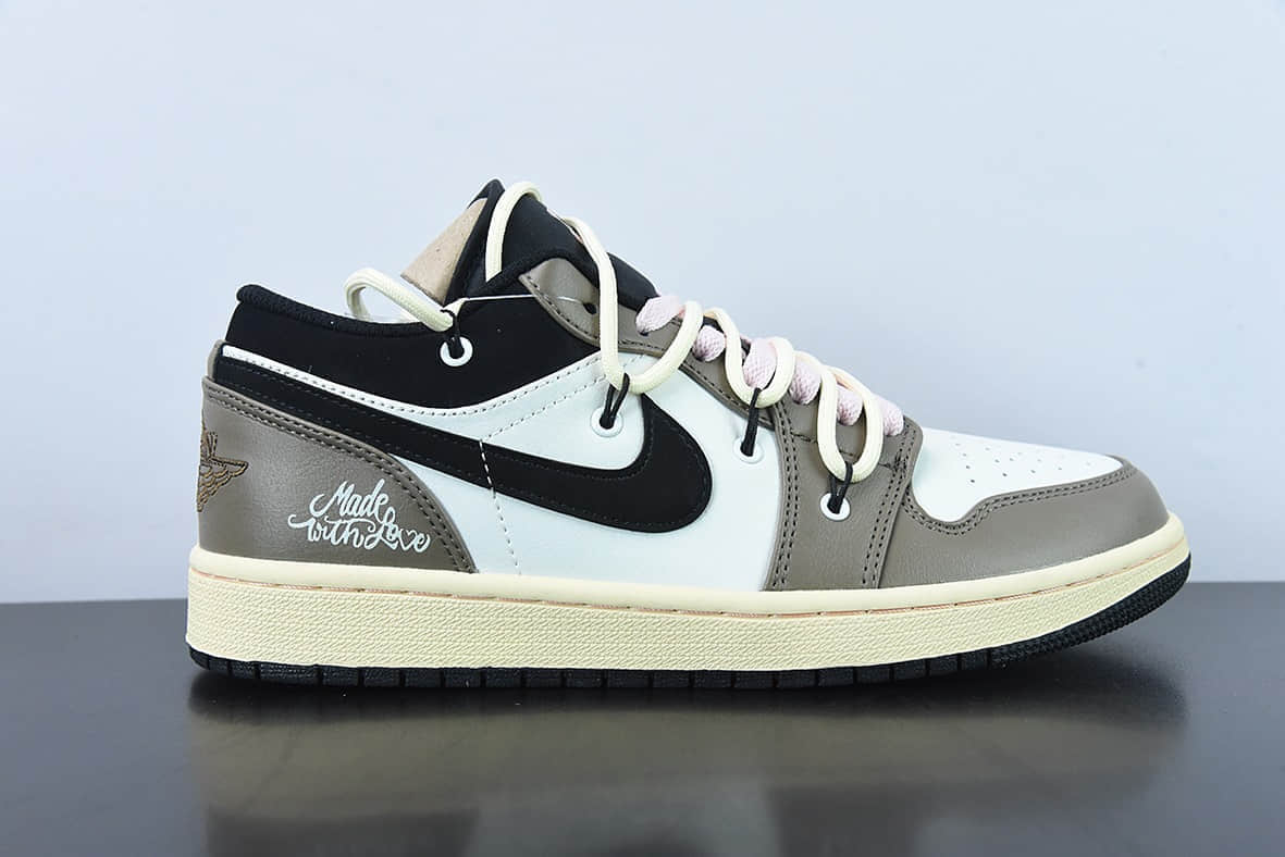 乔丹Air Jordan 1 LowBrown MochaAJ1乔丹一代深棕白黑绑绳低帮经典复古文化休闲运动篮球鞋纯原版本 货号：553558-062