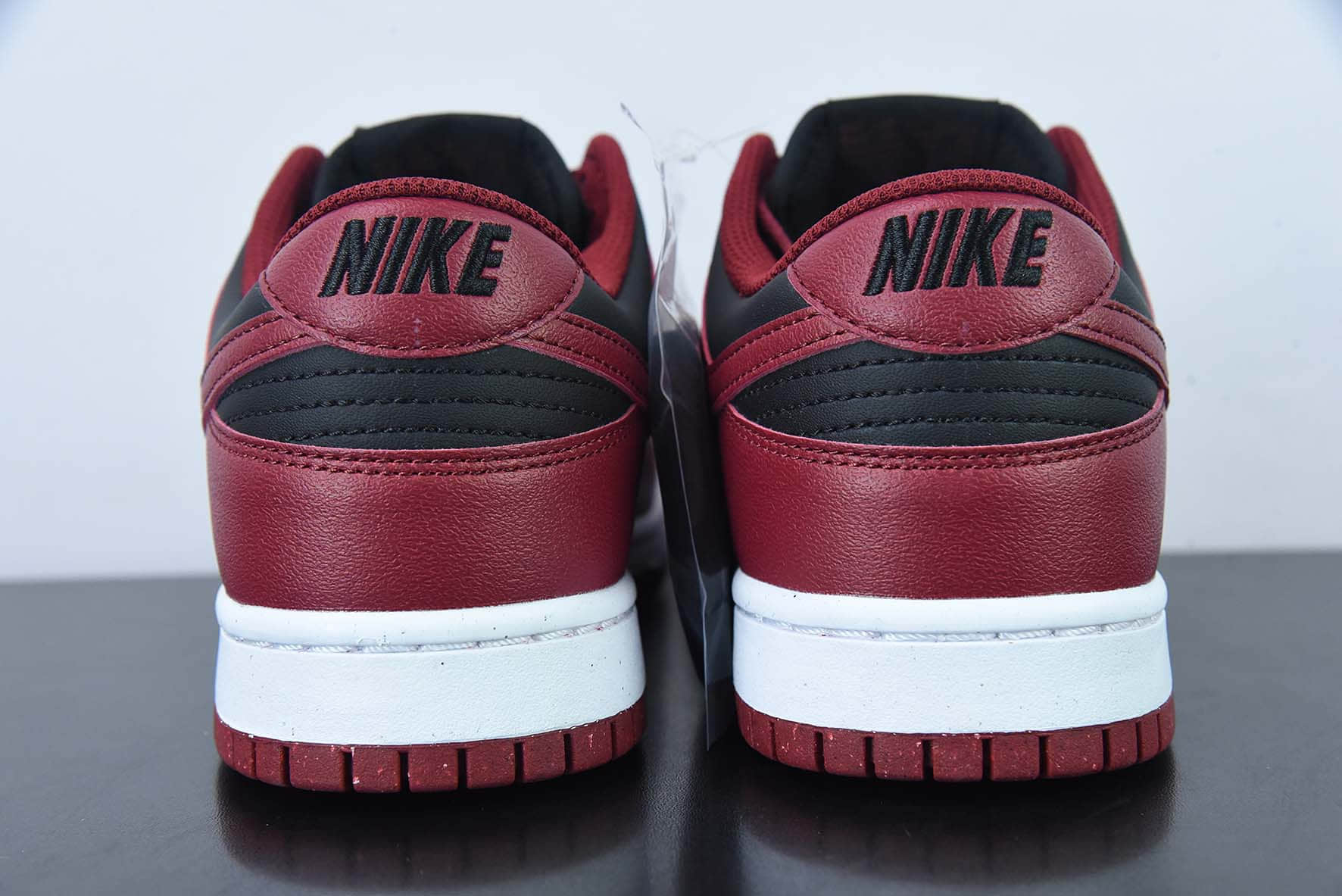 耐克Nike SB Dunk Low NEXT Gym Red 黑红扣篮系列低帮滑板鞋纯原版本 货号：DN1431-002
