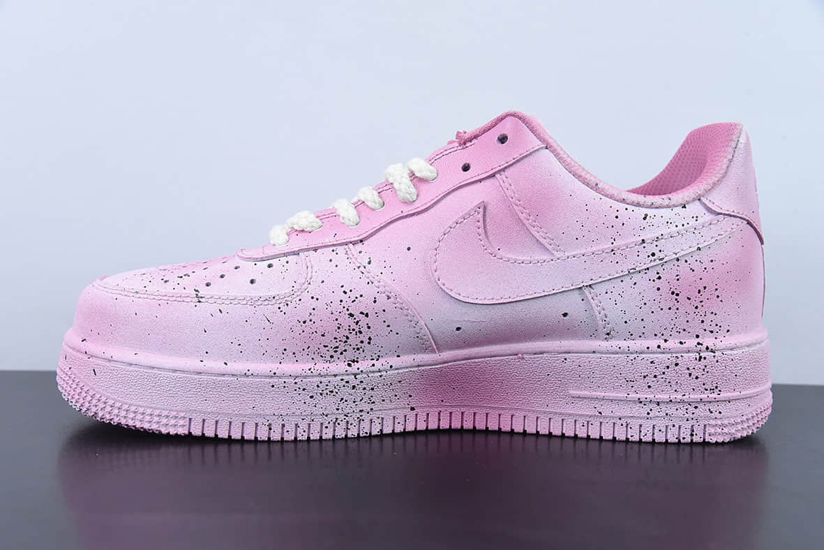 耐克Nike Chrome Hearts X AIR FORCE 1 克罗心联名做旧泼墨 “粉”空军一号低帮休闲板鞋纯原版本 货号:CW2288-111