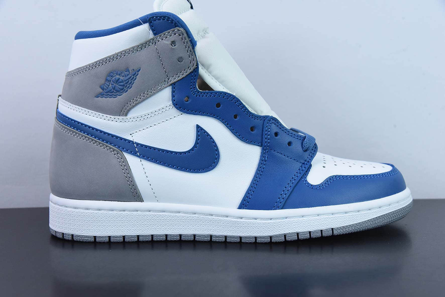 乔丹Air Jordan1 Retro AJ1雾霾灰蓝白蓝灰 35周年纪念版篮球鞋纯原版本 货号:FD1437-410