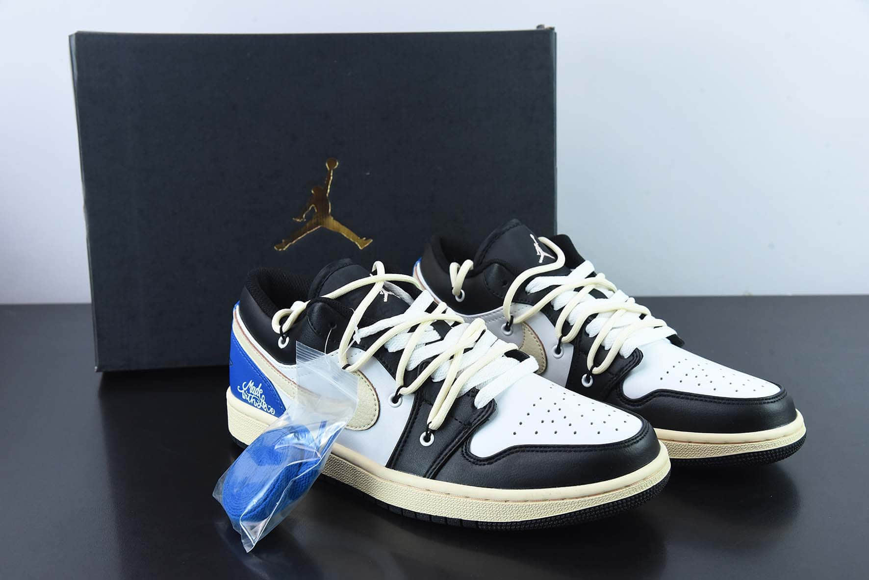 乔丹Air Jordan 1 Low 情人节闪电蓝脚趾定制配色低帮篮球鞋纯原版本 货号：553558-062