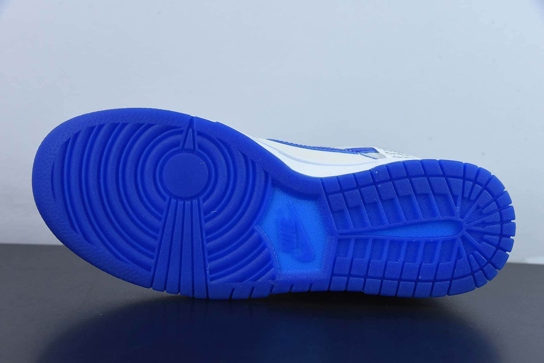 耐克Nike SB Dunk Low “WhiteBlue” 克莱因蓝SB低帮休闲滑板鞋纯原版本 货号:FB1841-110