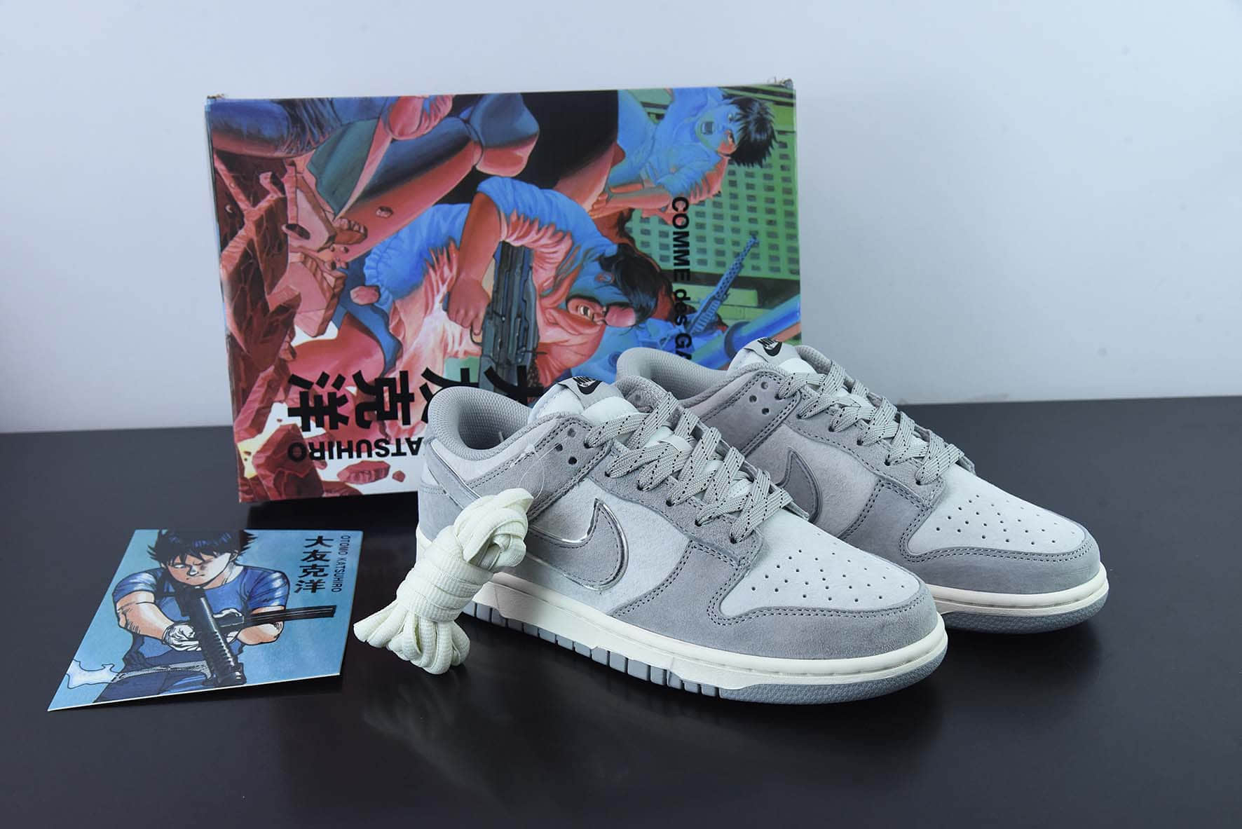耐克Nike Otomo Katsuhiro x Nike SB Dunk LowSteamboy OST“大友克洋联名麂皮烟灰米白银SB低帮休闲滑板鞋纯原版本 货号:DA5563-011