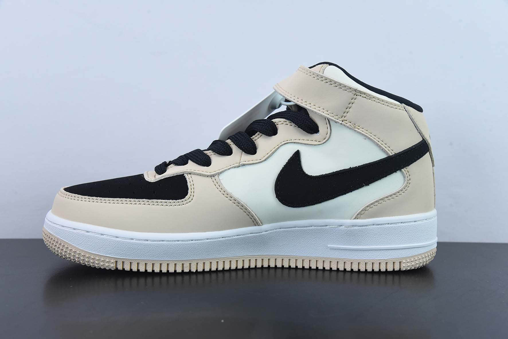 耐克Nike Air Force 1 Mid '07 “米黄黑”奶茶配色中帮空军一号休闲板鞋纯原版本 货号：HD2523-156