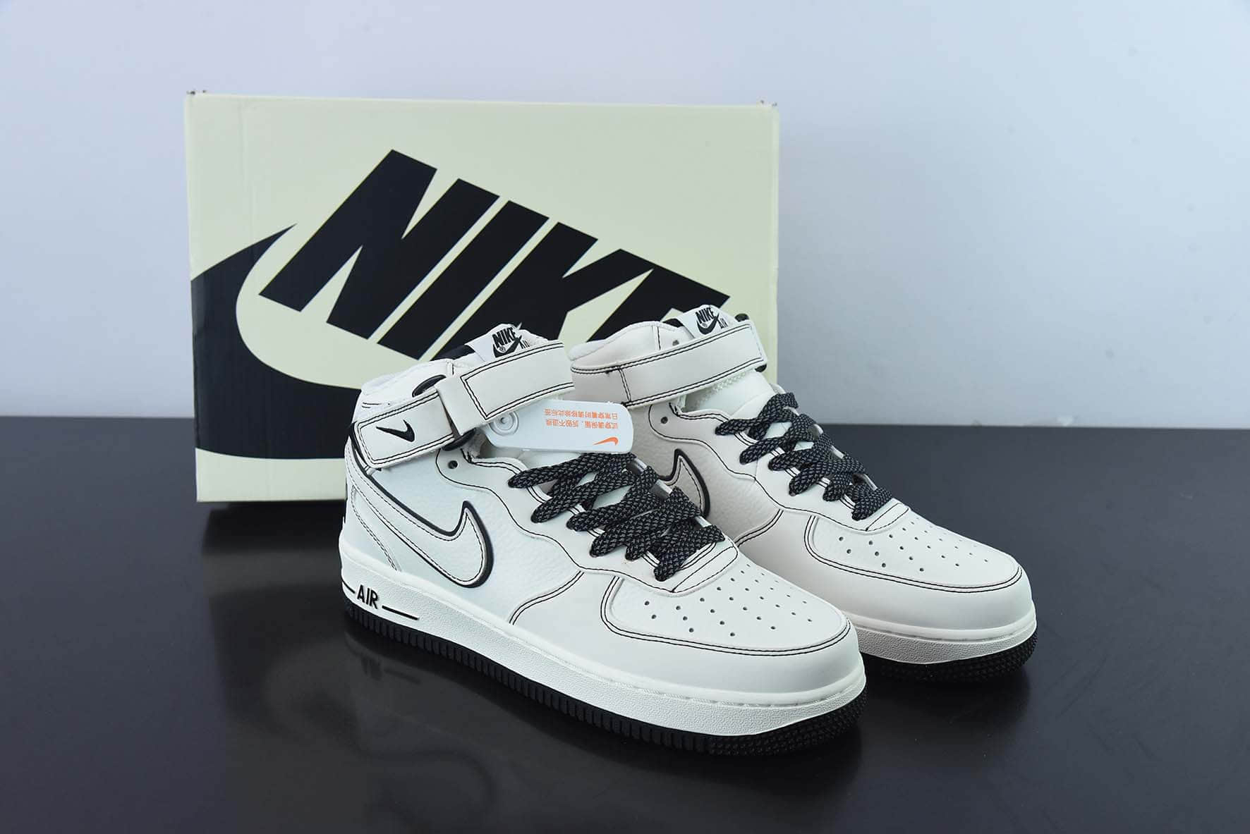 耐克Nike Undefeated x Nk Air Force 1'07 Mid 夜魔侠空军一号中帮休闲板鞋纯原版本 货号:GB5969-001