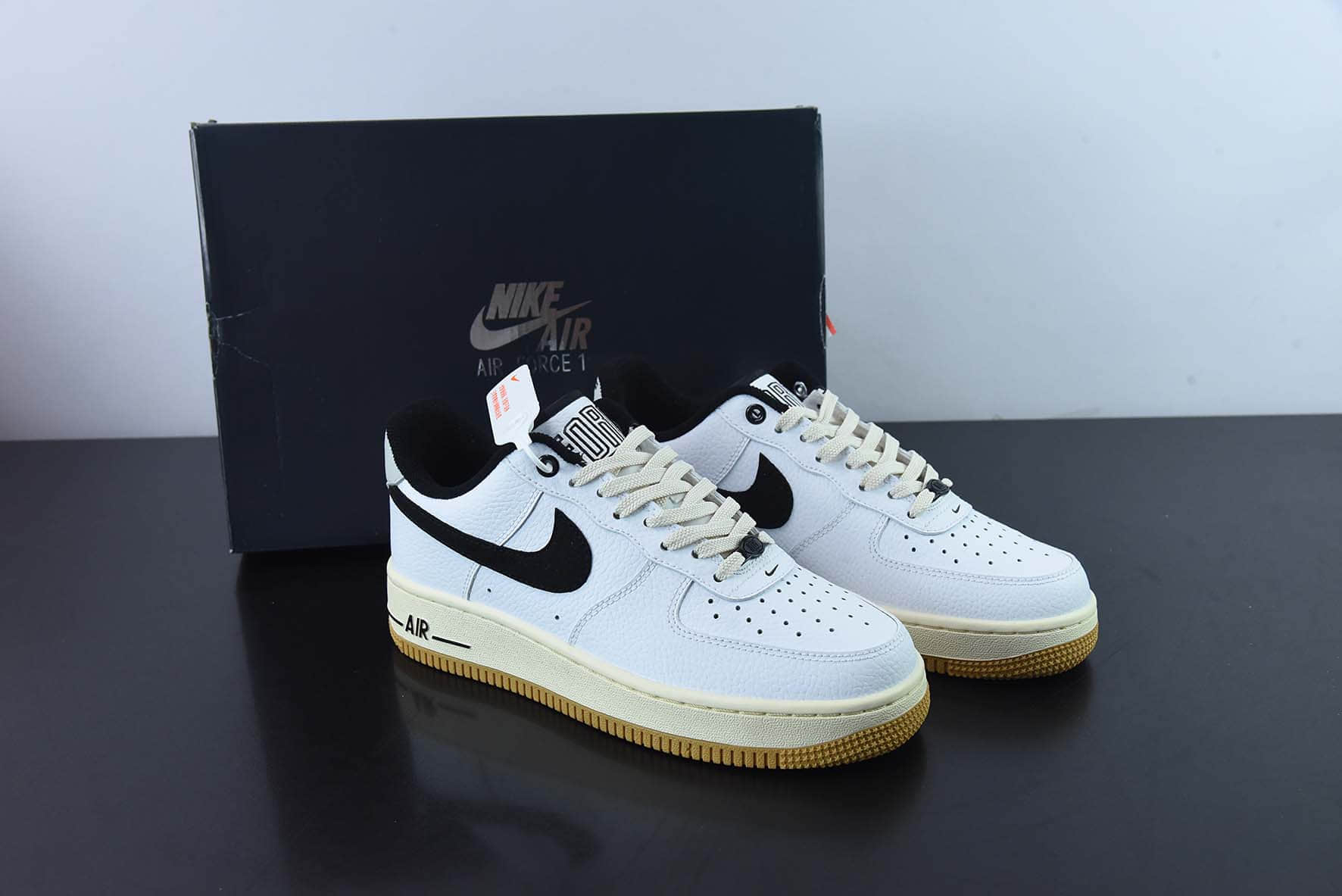 耐克Nike Air Force 1 AF1 白黑灰尾生胶底空军一号低帮休闲板鞋纯原版本 货号：DR0148-101