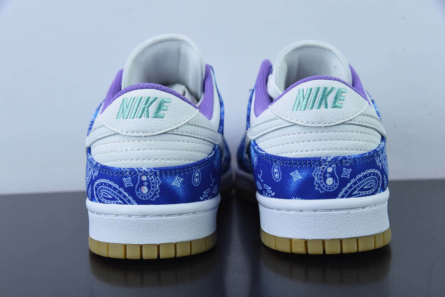 耐克Nike SB Dunk Low Retro SP 专属定制“白浅蓝腰果花SB低帮滑板鞋纯原版本 货号：CT5053-041
