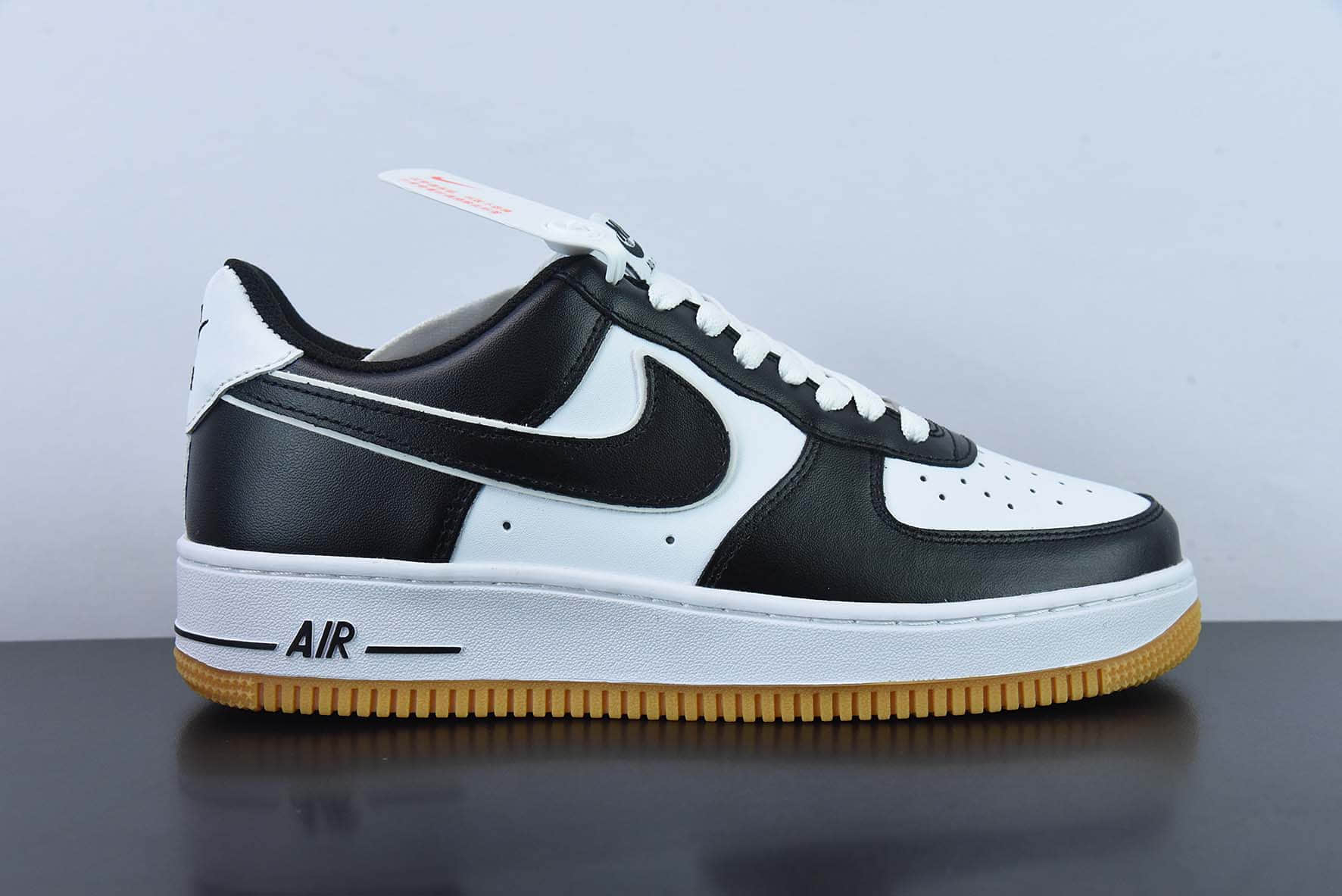 耐克Nike Air Force 1 Low '07 “黑白生胶”空军一号低帮休闲板鞋纯原版本 货号:AW2296-002