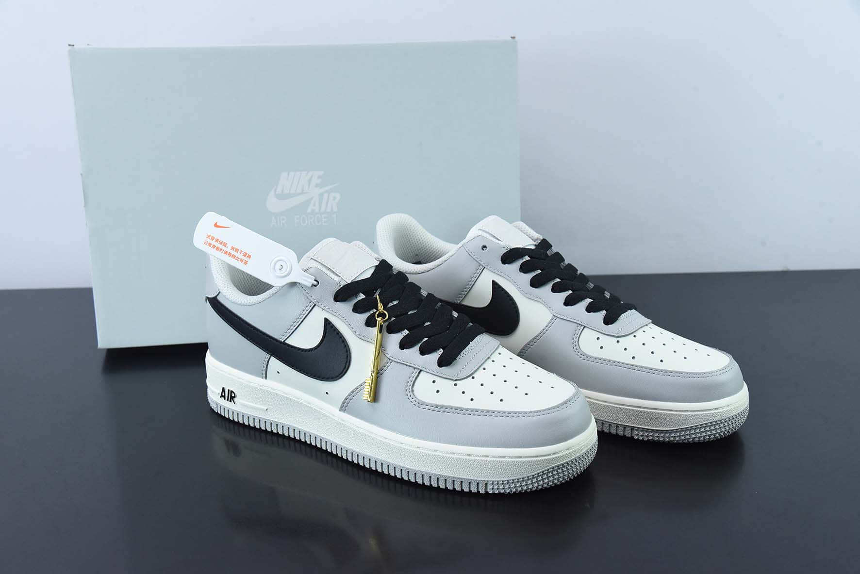 耐克Nike Air Force 1'07 Low Soot 新烟灰色空军一号低帮休闲板鞋纯原版本 货号:DO7417-991