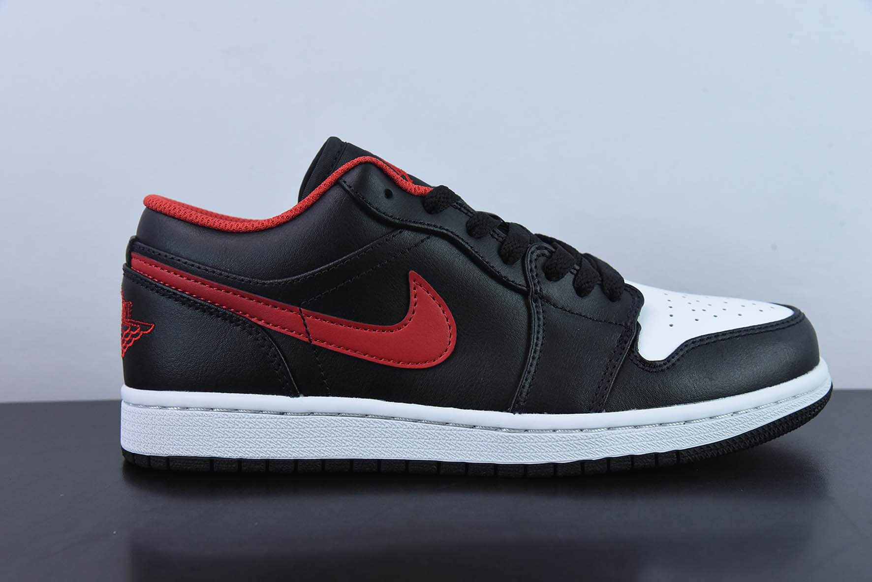 乔丹Air Jordan 1 Low White Toe AJ1 乔1小黑红脚趾低帮篮球鞋纯原版本 货号：553558-063