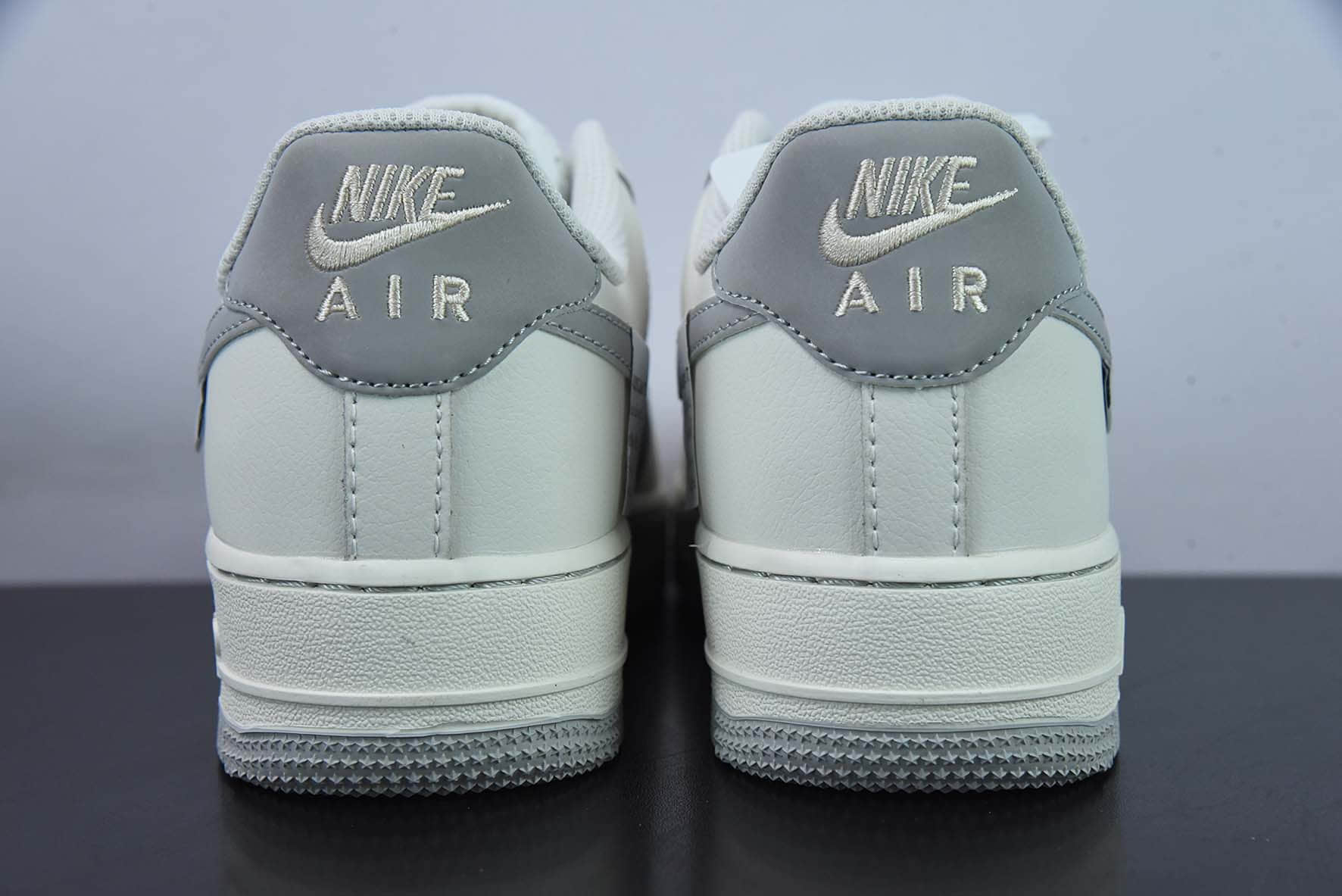 耐克Nike Air Force 1'07 Low “Silver snow” “银雪灰”空军一号低帮休闲板鞋纯原版本 货号:FB1839-333