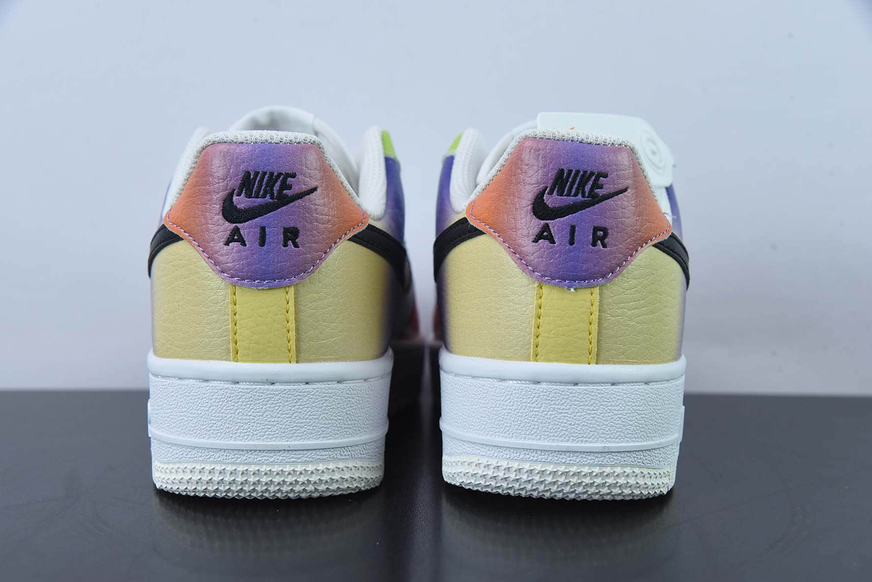 耐克Nike Air Force 1 '07 LowWhiteBlack-Bright Maroon皮革白黑渐变扎染空军一号经典百搭休闲运动板鞋纯原版本 货号：FD0801-100
