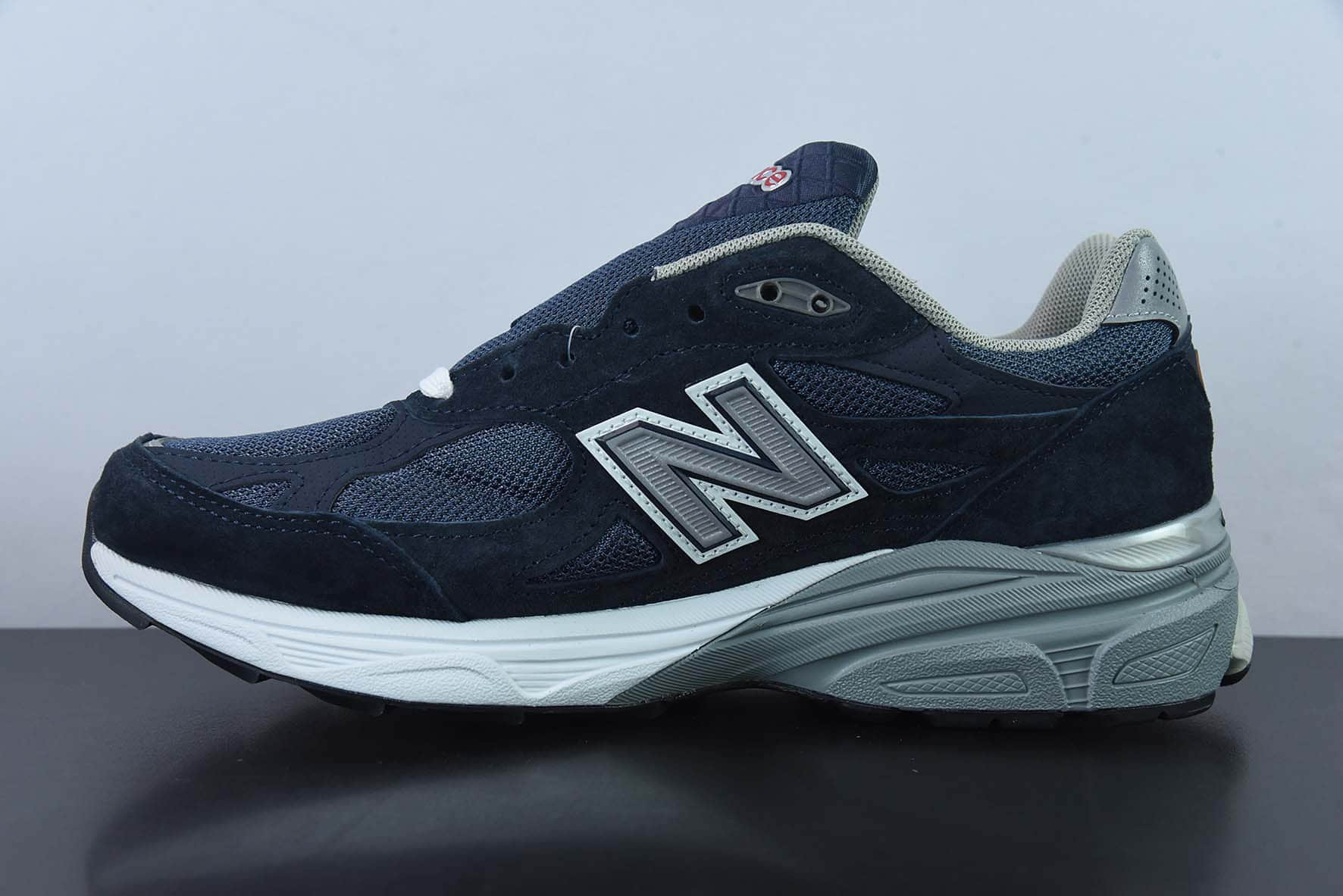 新百伦New Balance Levi's x New Balance NB990V3 海军蓝李维斯联名第三代总统复古慢跑鞋纯原版本 货号: M990NB3