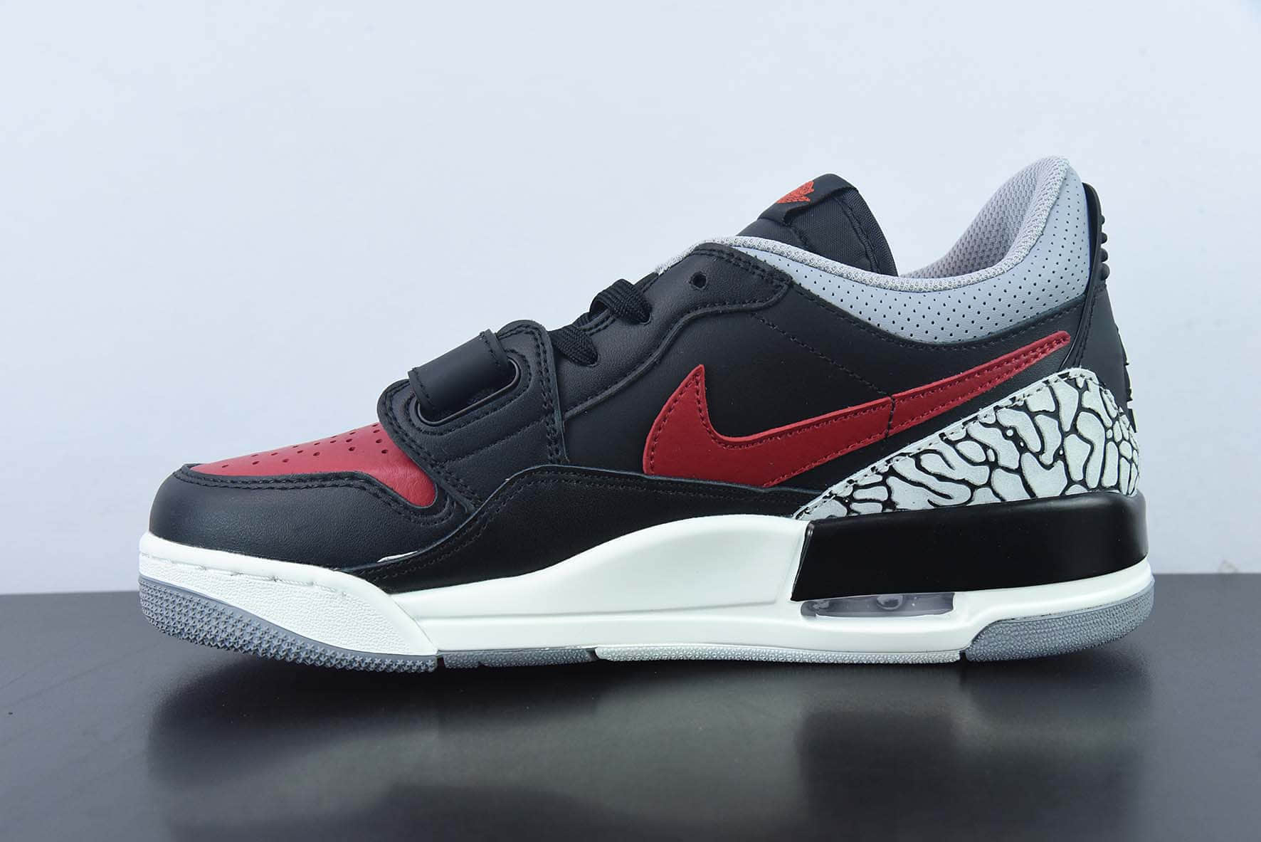 乔丹Air Jordan Legacy AJ312 Low 爆裂黑红低帮魔术贴三合一板鞋纯原版本 货号：CD7069-006