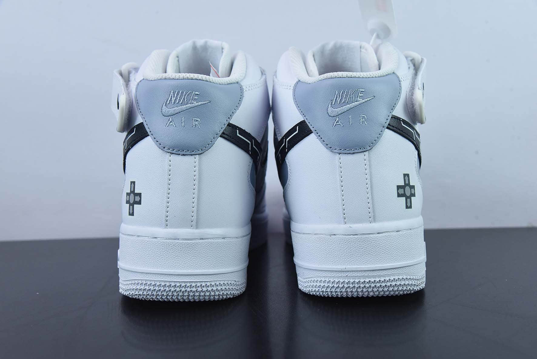 耐克Nike Air Force 1 MID’07 电玩主题黑白灰空军一号中帮休闲板鞋纯原版本 货号:CW2288-115