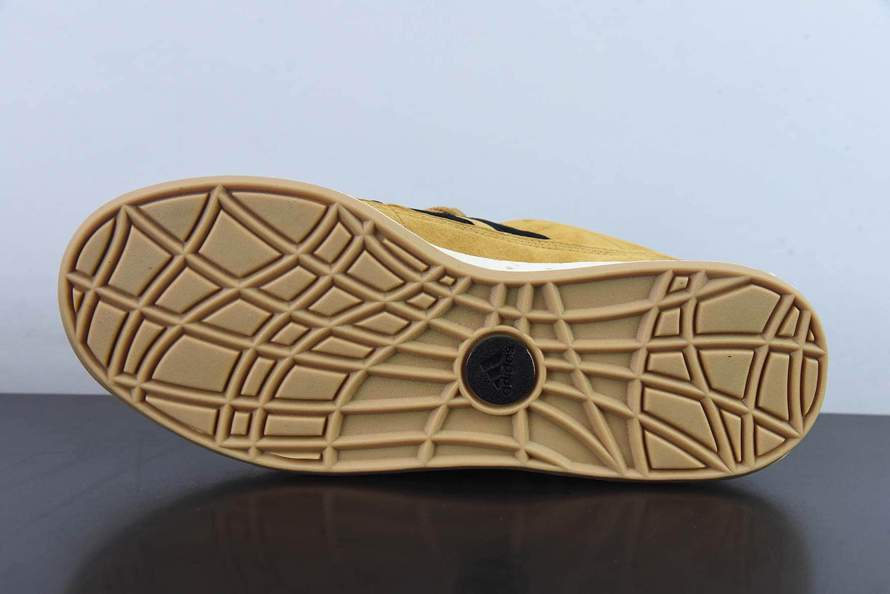 阿迪达斯Adidas JZCFF AD Adimatic Low马蒂奇系列棕黄黑低帮复古鲨鱼面包鞋运动休闲滑板板鞋纯原版本 货号:HQ3935