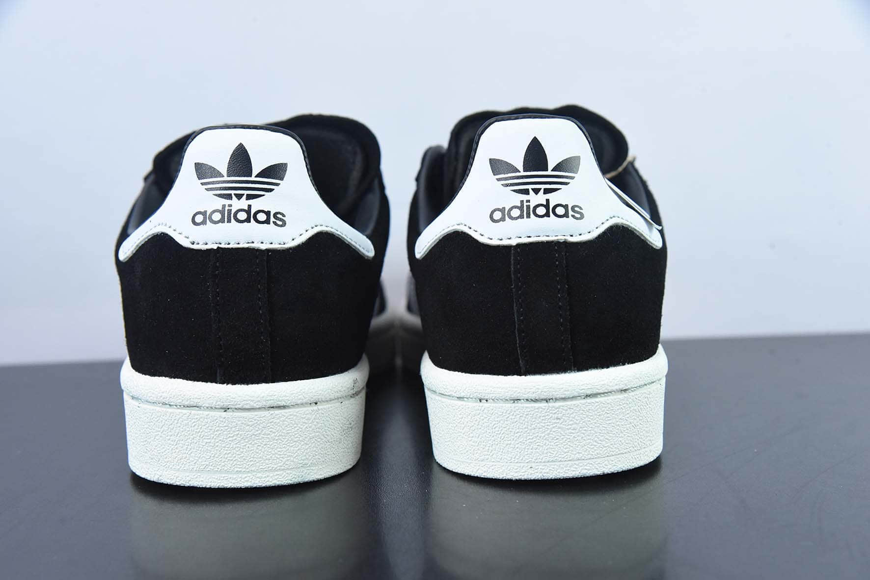 阿迪达斯Adidas Originals Campus 00s G学院系列黑白面包风休闲板鞋纯原版本 货号：BZ0084