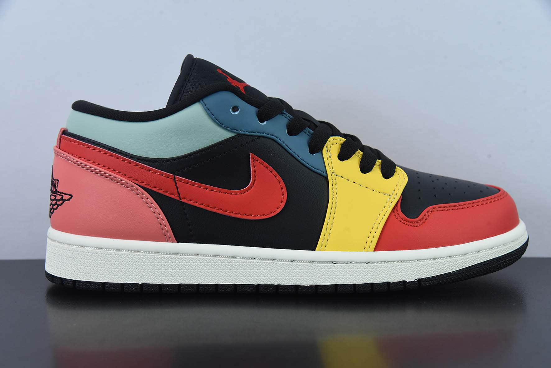 乔丹Air Jordan 1 Low Black Multi 黑黄红拼接低帮文化篮球鞋纯原版本 货号：DN3739-060