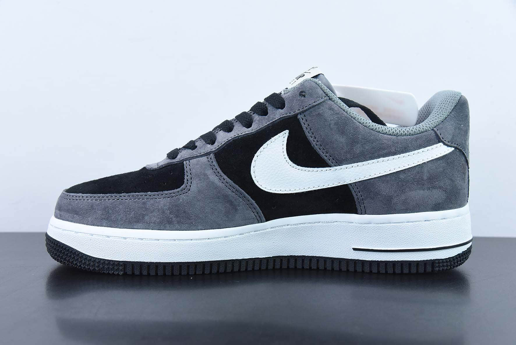 耐克Nike Air Force 1 Low ’07 麂皮黑灰配色空军一号低帮休闲板鞋纯原版本 货号：NT9966-336