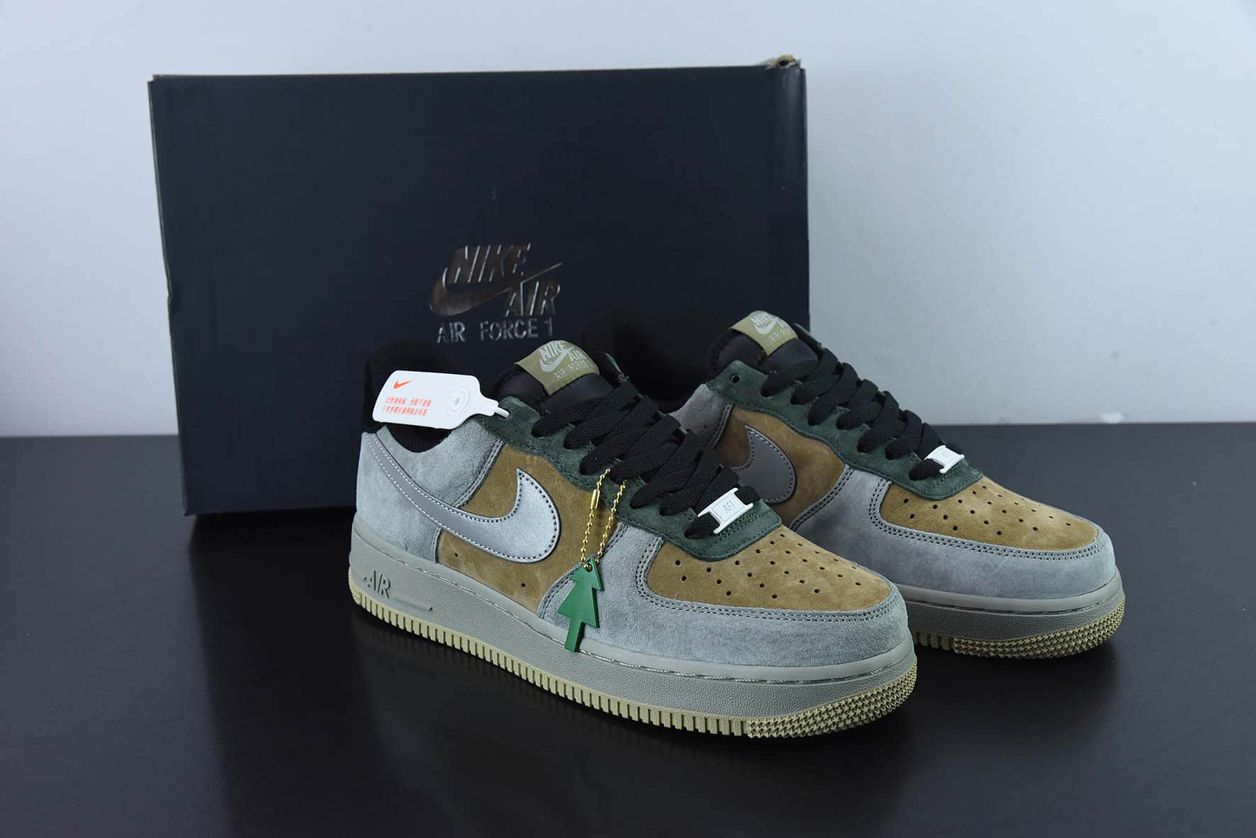 耐克Nike Air Force 1 Low“Christmas”空军一号“圣诞节”主题低帮休闲板鞋纯原版本 货号：CQ5059-101
