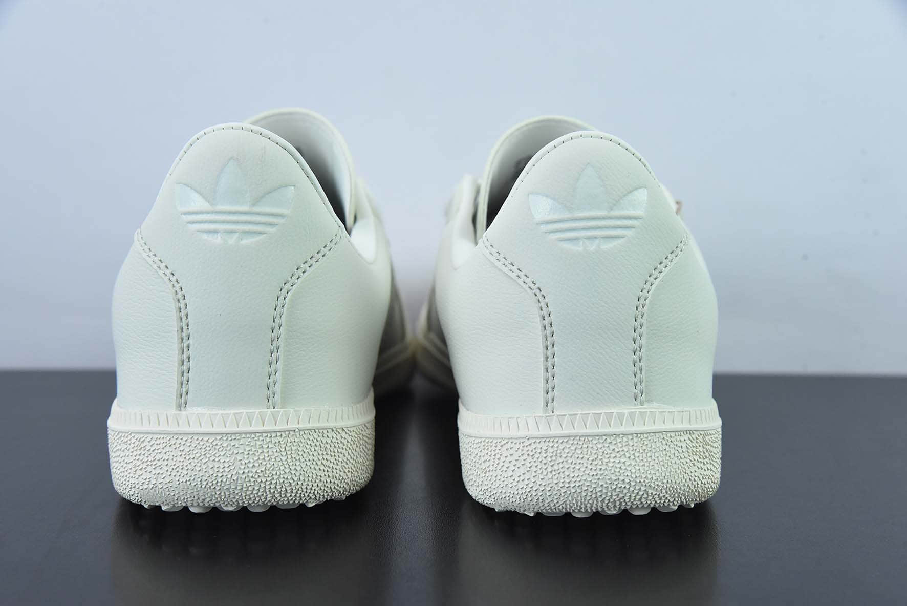 阿迪达斯Adidas Originals BW Army 德训系列皮革米白绅士军用训练风百搭休闲运动板鞋纯原版本 货号:HP5516