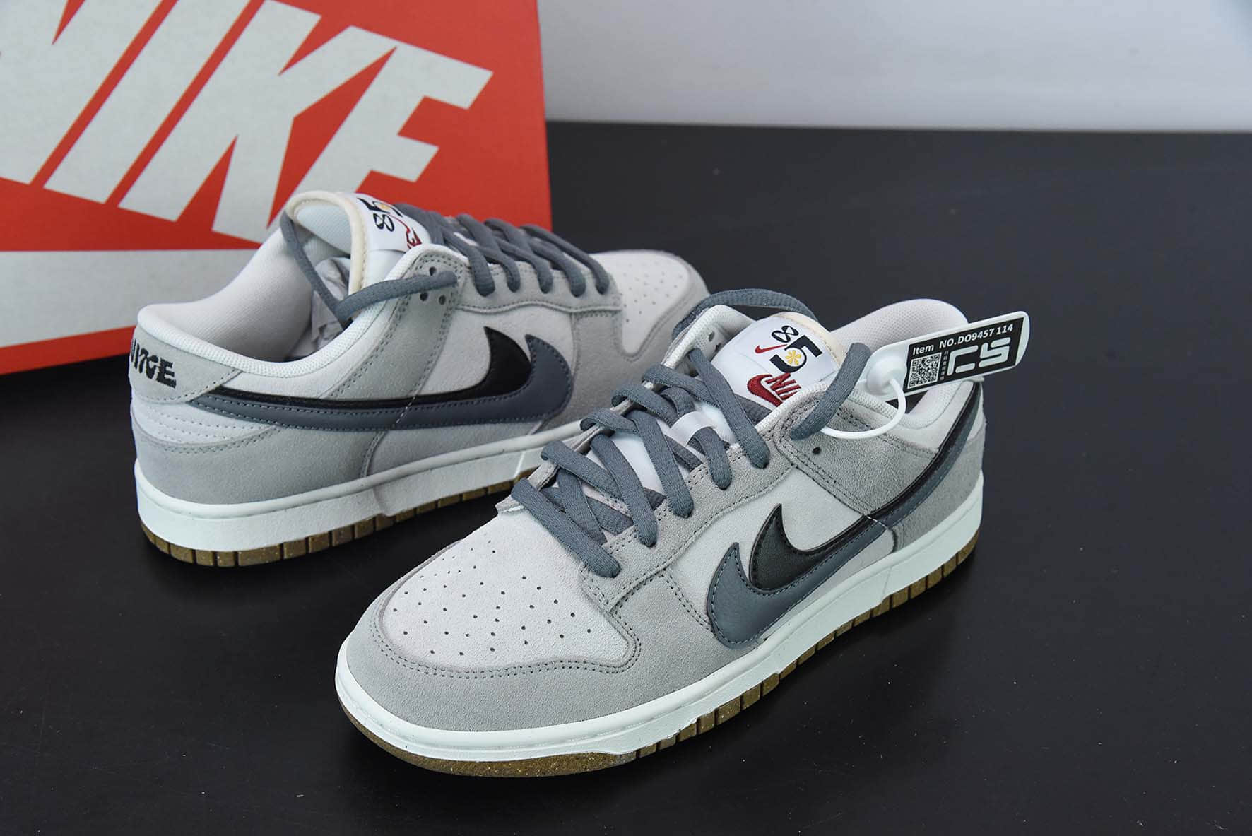 耐克Nike SB Dunk Low 85 灰白双勾SB低帮运动休闲板鞋纯原版本 货号：DO9457-114