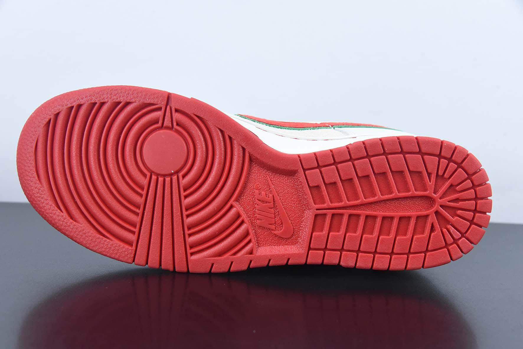 耐克Nike Dunk Low 卡塔尔世界杯主题葡萄牙低帮休闲板鞋纯原版本 货号：PT2022-885