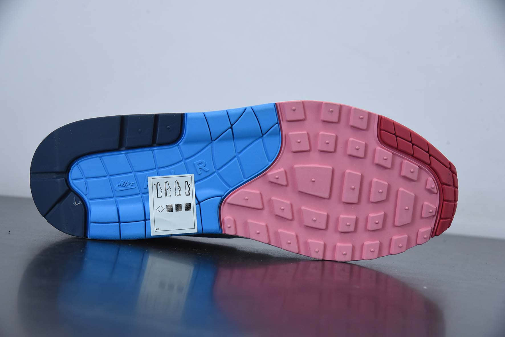 耐克Nike Piet Parra x Nike Air Max 1 White Multi彩虹游乐园复古气垫百搭慢跑鞋纯原版本 货号:AT3057-100